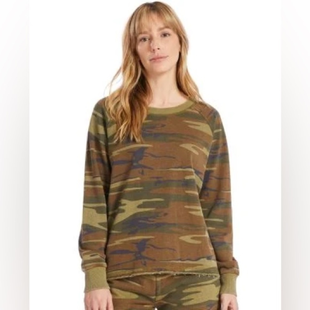 Alternative Camo Raw Hem Sweatshirt Size Small NWOT